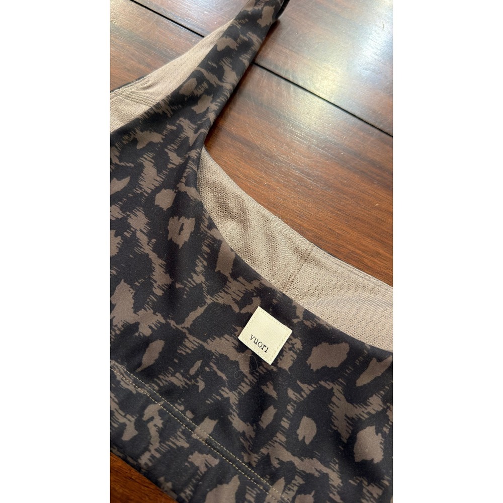 Vuori Daily Bra Womens Medium Dark Camo Leopard Print Scoop Neck VW158 - Picture 11 of 13